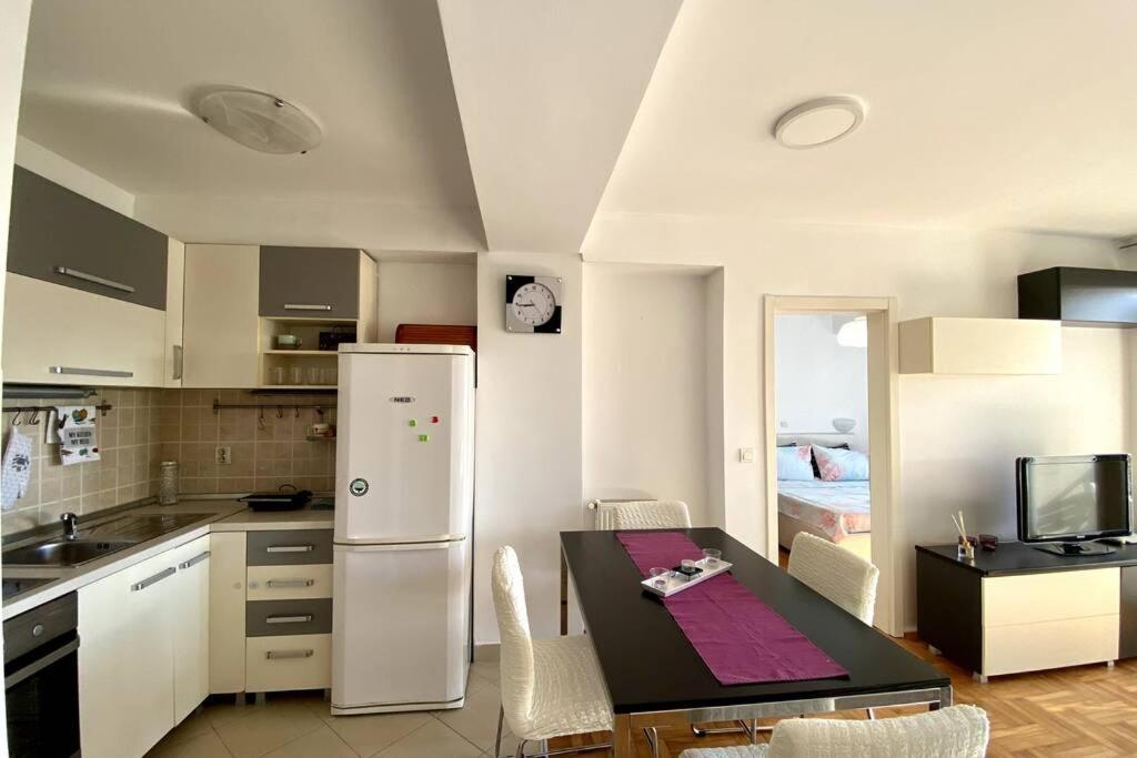סקופיה Matea'S Appartment 800 M To Center Free Parking מראה חיצוני תמונה